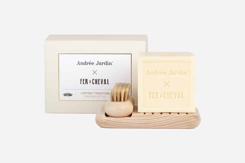 coffret cadeau Noël original et design porte savon et brosse à ongles