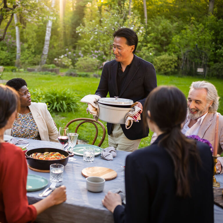 Planche apéritif en céramique Emile Henry pour servir feuilletés